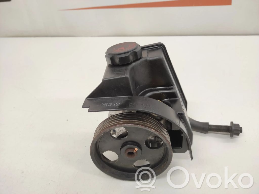 Peugeot 206 Power steering pump 