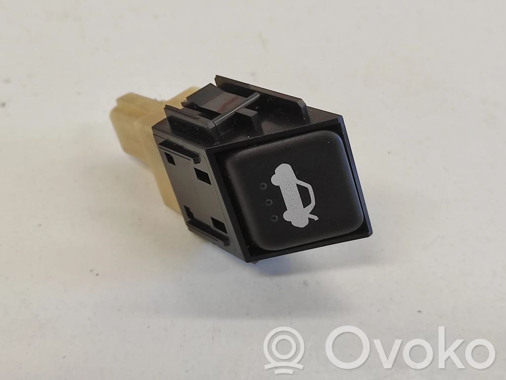 Mazda 6 Tailgate opening switch 