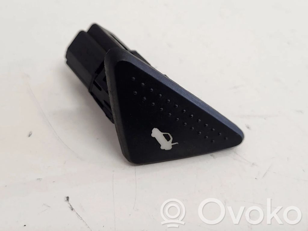 Ford Focus Interrupteur d'ouverture de coffre 