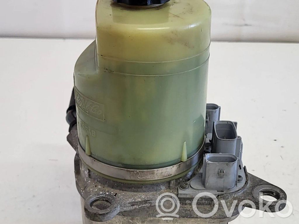Ford Focus C-MAX Power steering pump 
