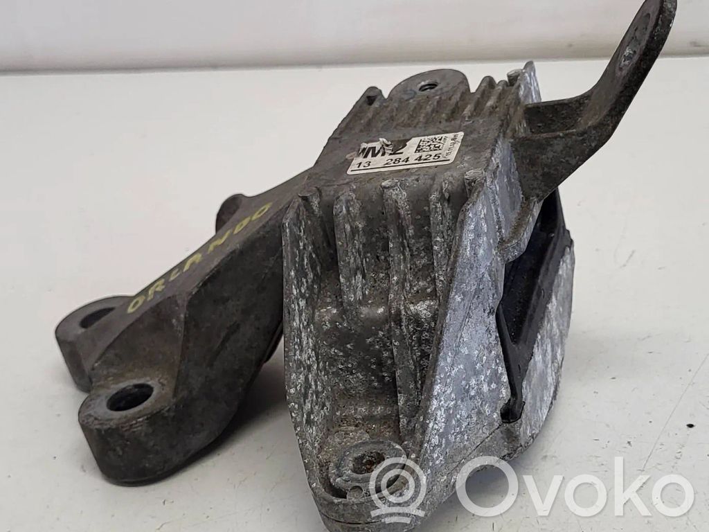 Chevrolet Orlando Gearbox mount 