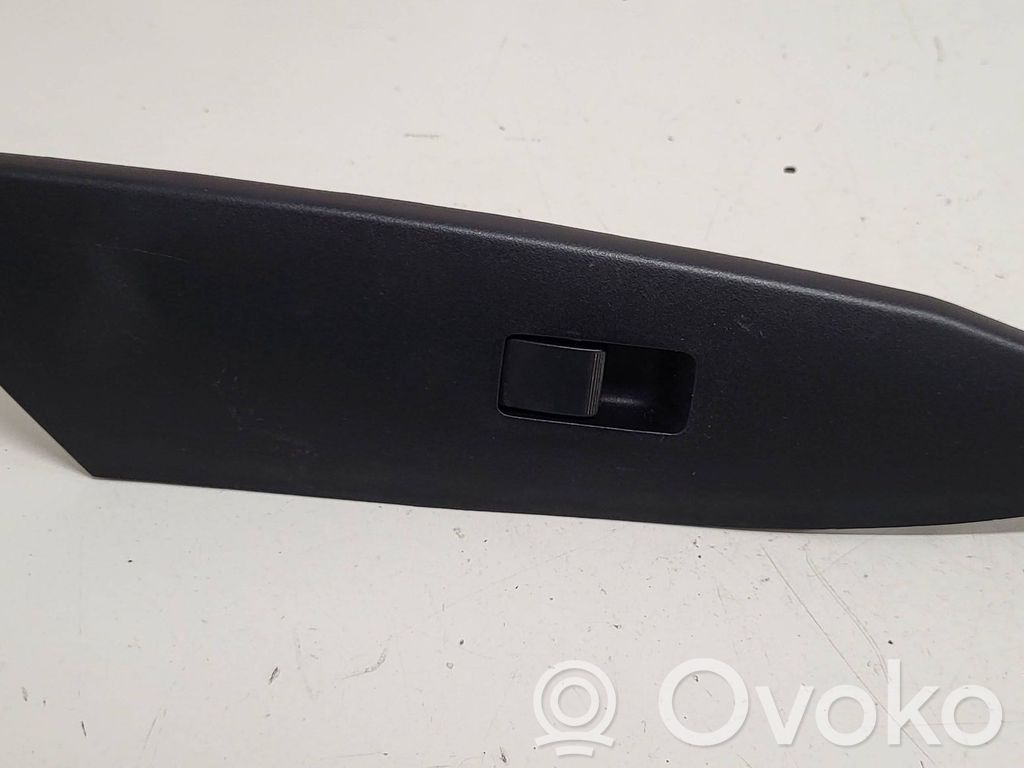 Mazda 3 II Electric window control switch 