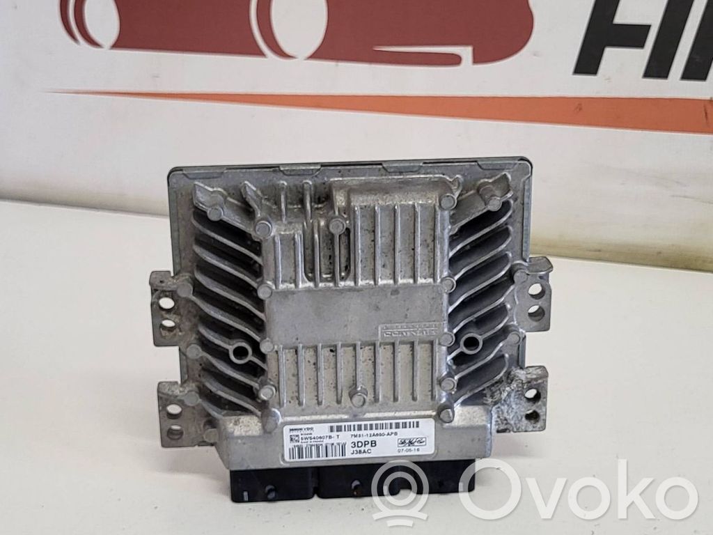 Ford Focus Engine control unit/module 