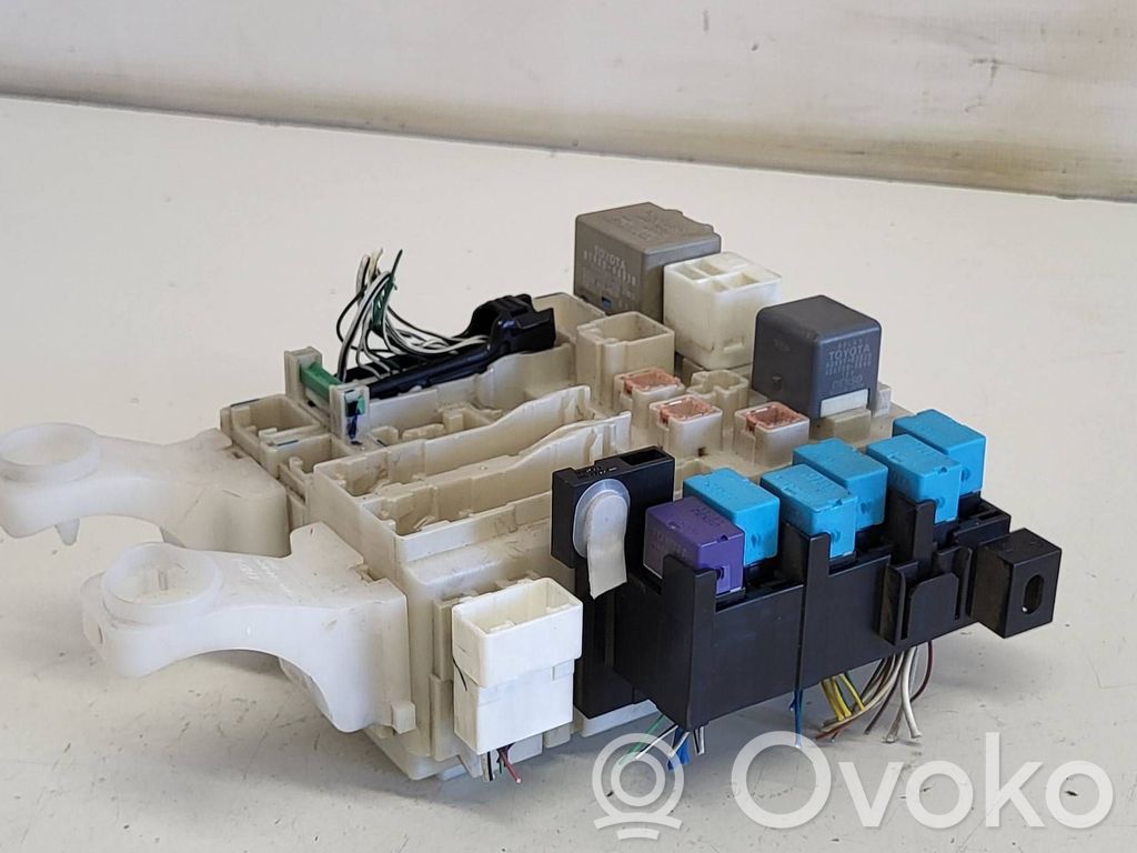 Toyota RAV 4 (XA30) Drošinātāju bloks 