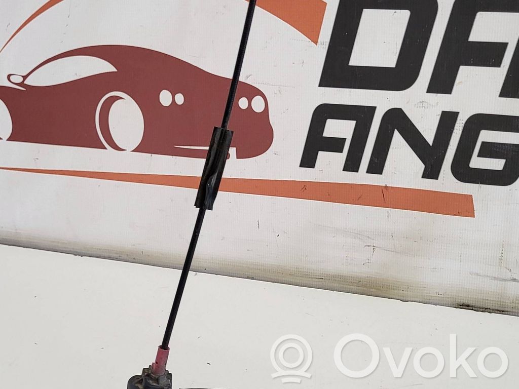 Opel Astra H Takaoven lukko 