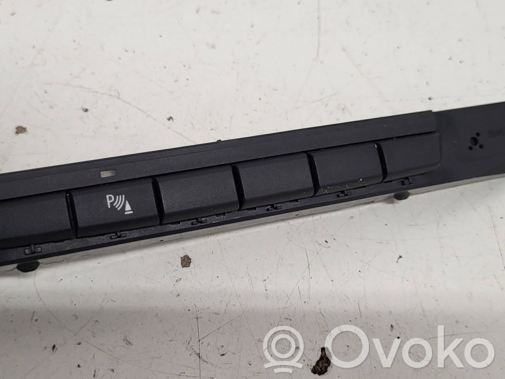 BMW 1 E81 E87 Parking (PDC) sensor switch 