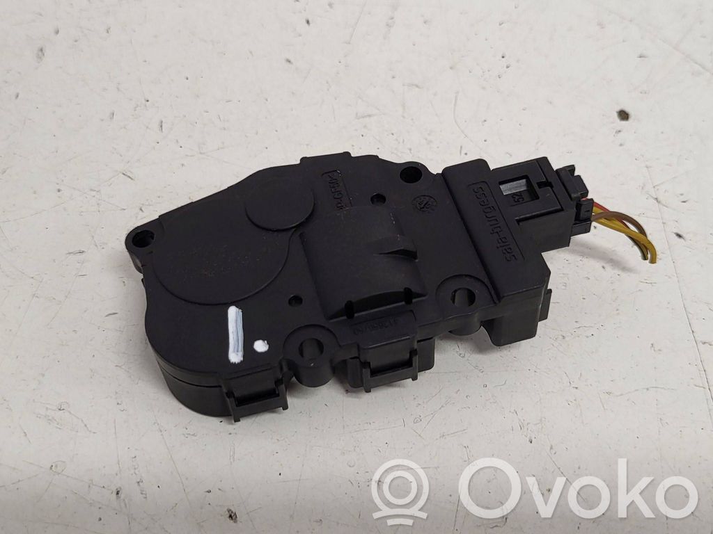 BMW 1 E81 E87 Motor/activador trampilla de calefacción 