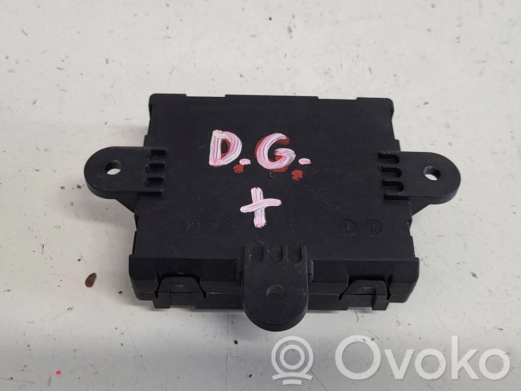 Land Rover Evoque I Door control unit/module 