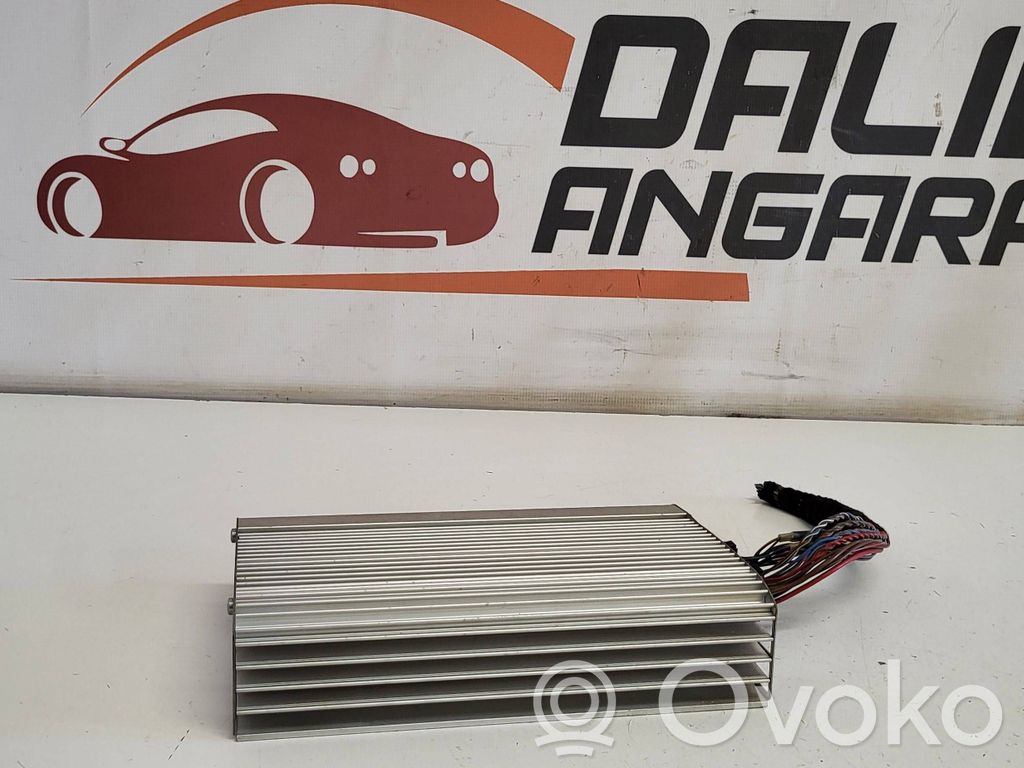 Skoda Superb B5 (3U) Wzmacniacz audio 