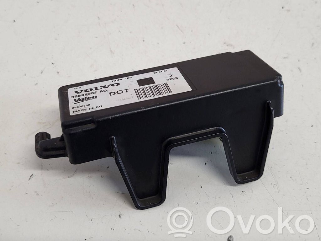 Volvo V70 Light module LCM 