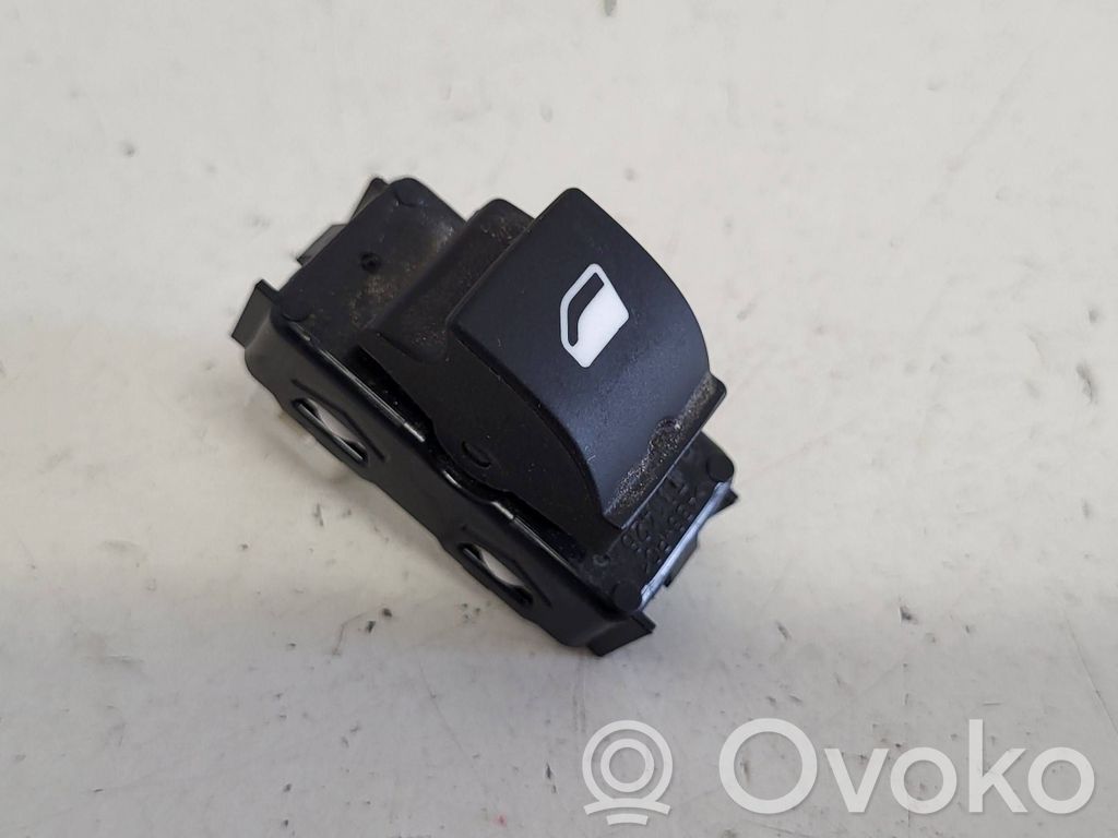 Peugeot 208 I Electric window control switch 