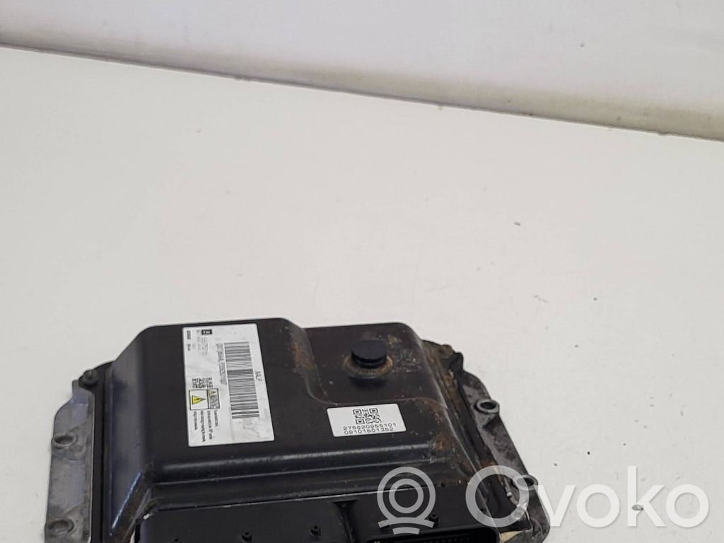 Opel Astra J Engine control unit/module 