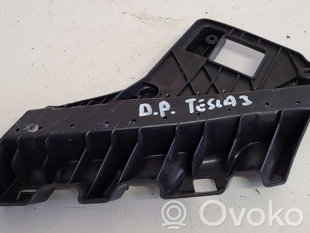 Tesla Model Y Headlight/headlamp mounting bracket 