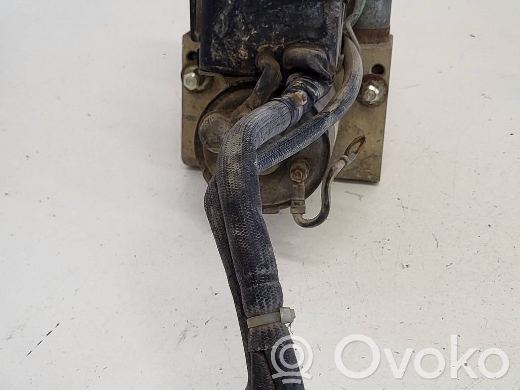 Opel Monterey ABS bloks 