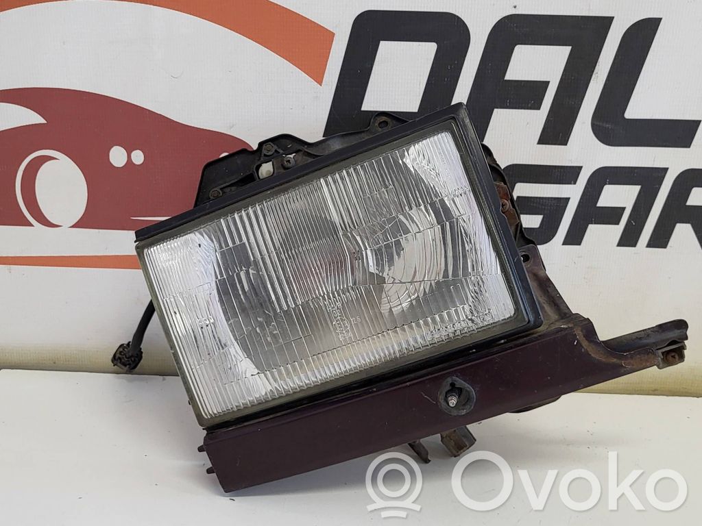 Opel Monterey Phare frontale 