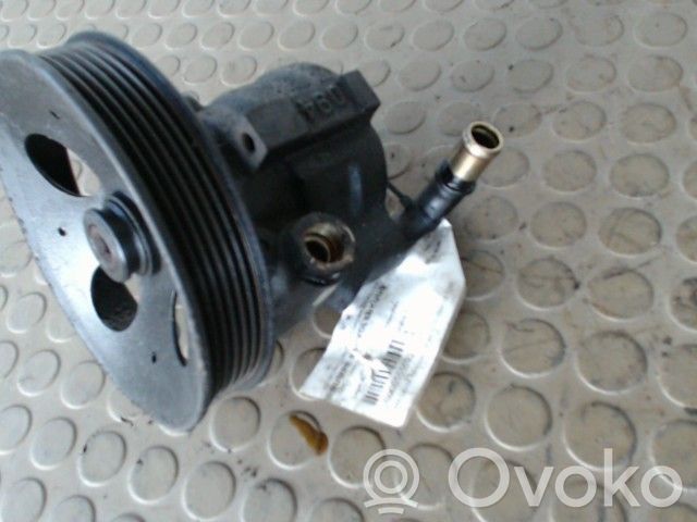 Opel Omega B1 Ohjaustehostimen pumppu 