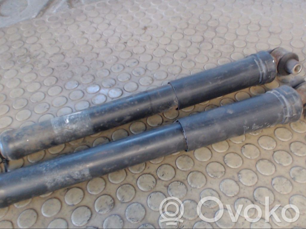 Ford Focus Stoßdämpfer hinten 