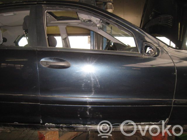 Mercedes-Benz C W203 Ușă față 