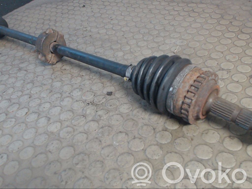 Opel Corsa B Eje de transmisión delantero 