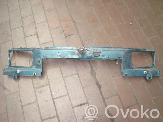 Citroen Saxo Radiatoru paneļa augšējā daļa (televizors) 