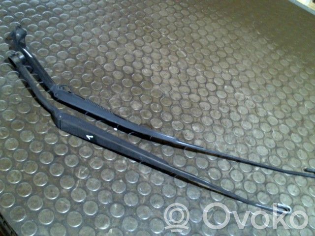 Wischerarm vorne   GJ6A67321A,0000