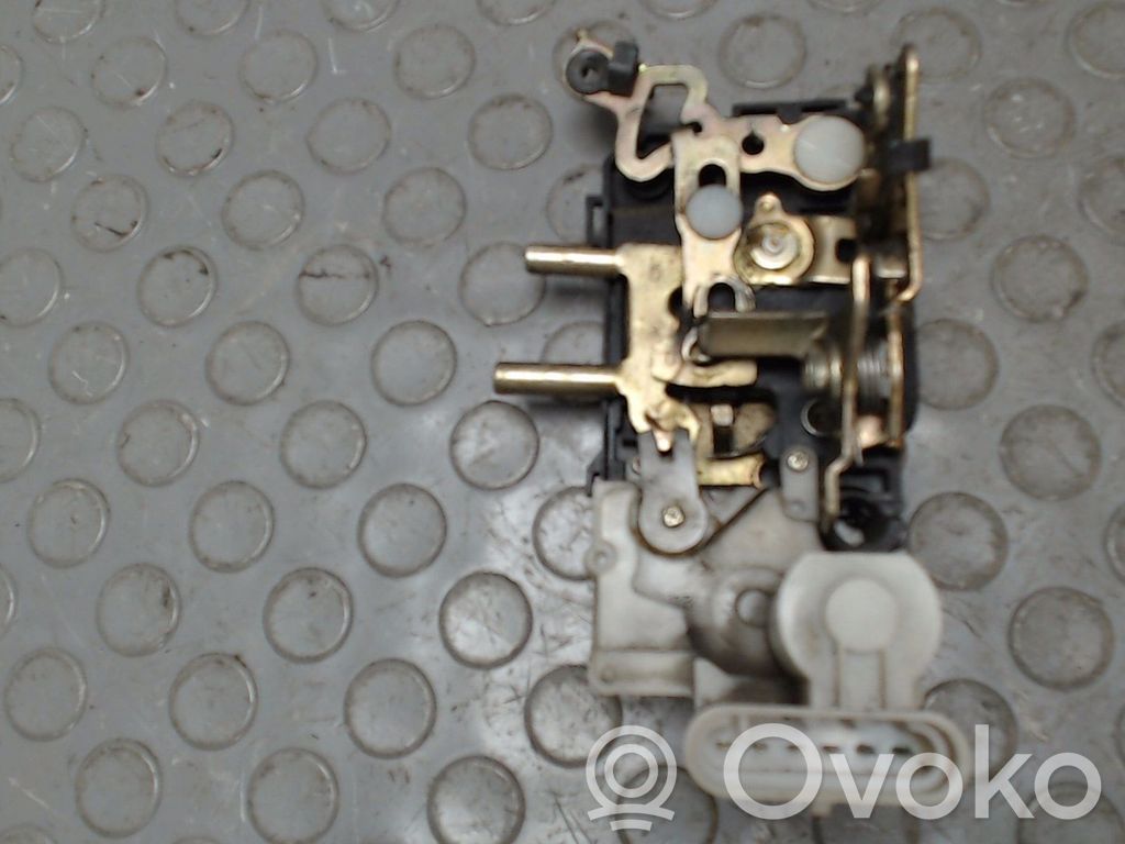 Etuoven lukko   46750111,46519740