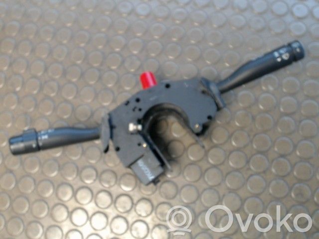 Mazda 121 SM Commodo de clignotant 