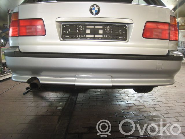 BMW 5 E39 Bamperis 