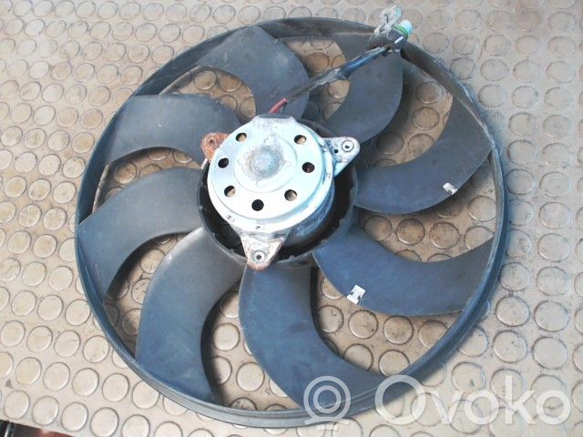Ford Focus Elektrisks radiatoru ventilators 