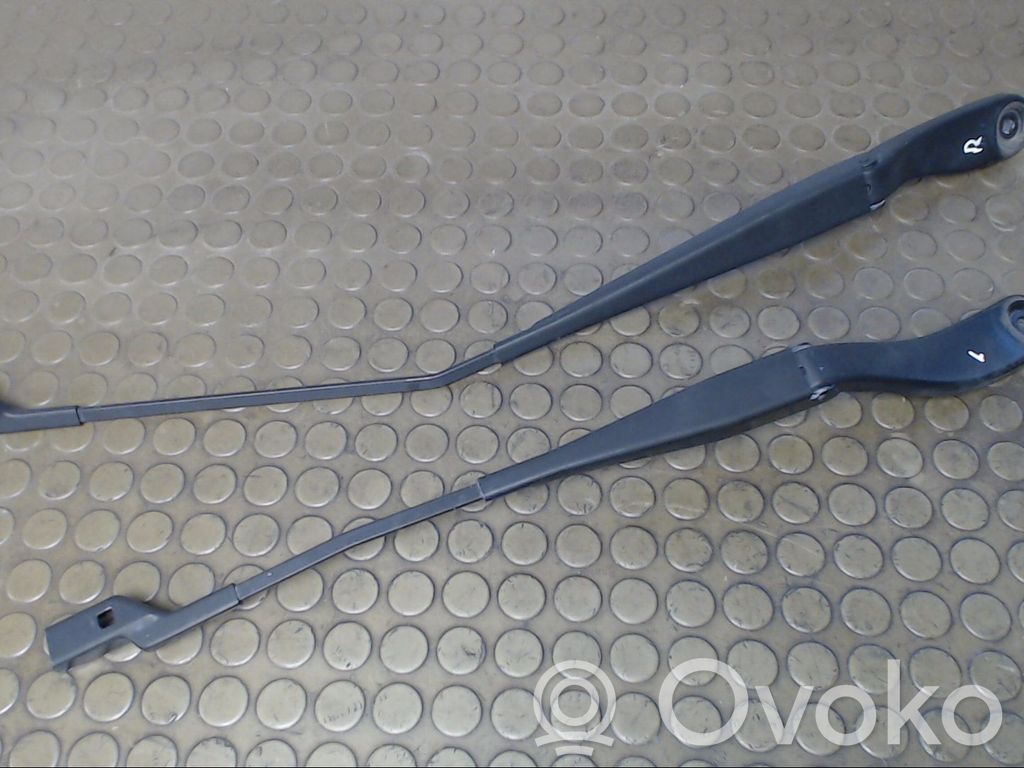 Volvo V50 Ramię wycieraczki szyby przedniej / czołowej 