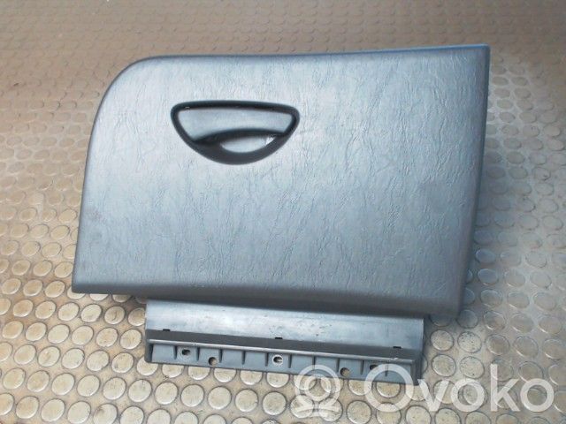 Ford Focus Daiktadėžės (bordačioko) komplektas 