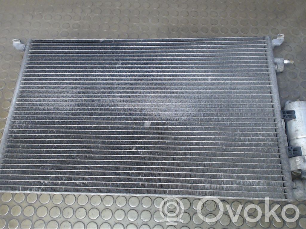 Opel Vectra C Skraplacz / Chłodnica klimatyzacji 