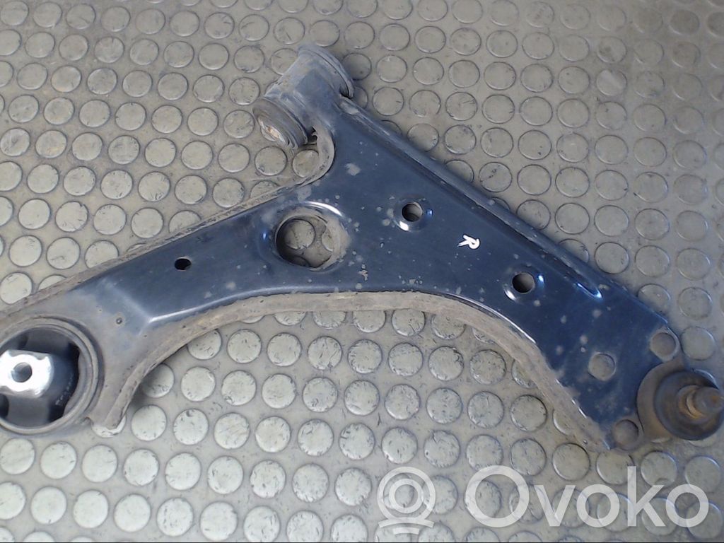 Fiat Grande Punto Dolny wahacz przedni 