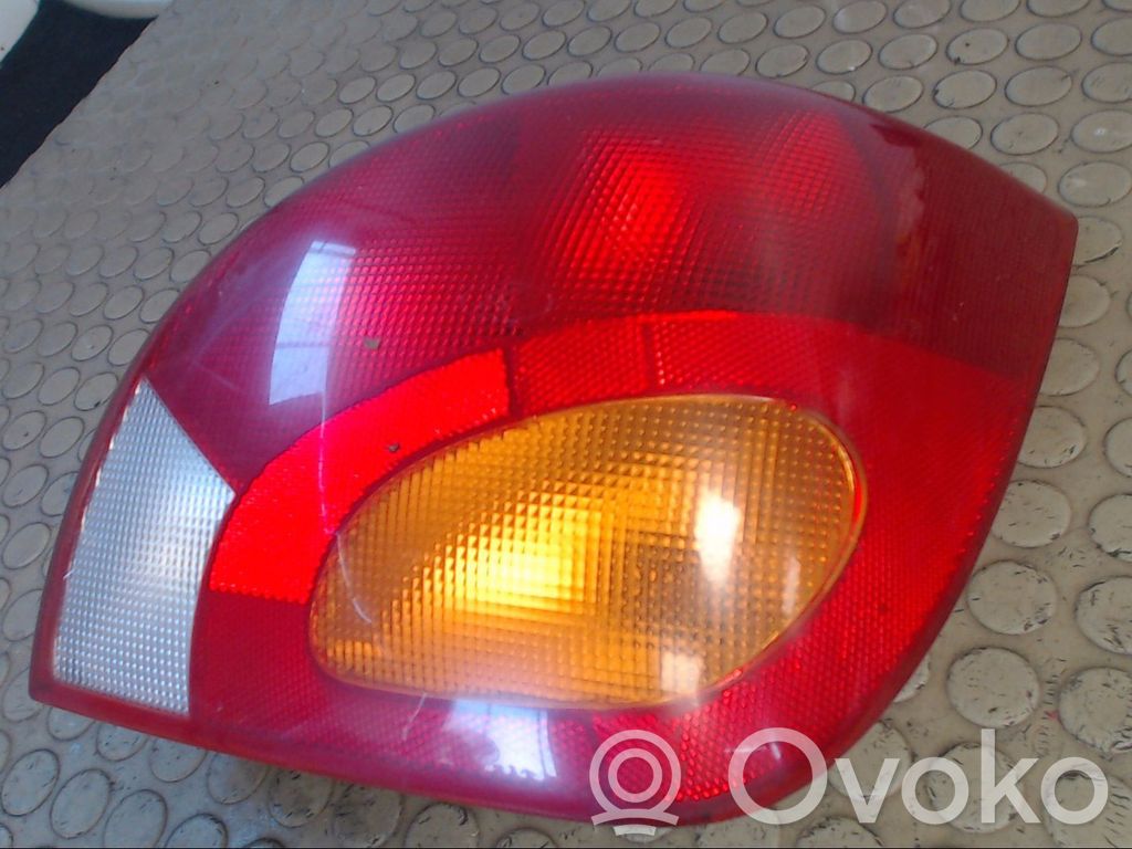Ford Fiesta Lampă spate în caroserie 