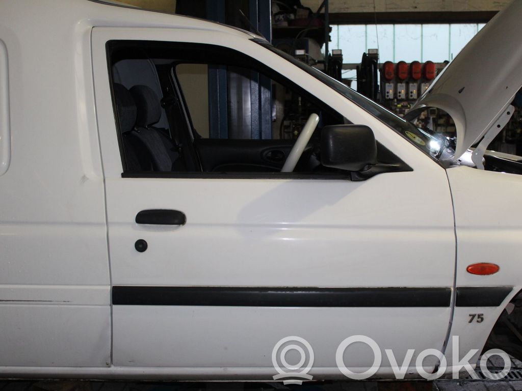 Ford Escort Durvis 