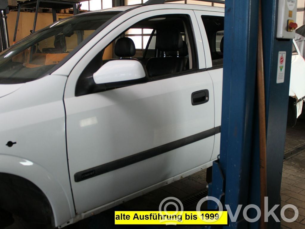 Opel Astra G Puerta delantera 
