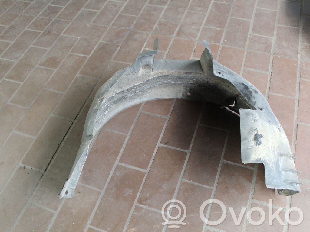 Opel Corsa B Nadkole przednie 