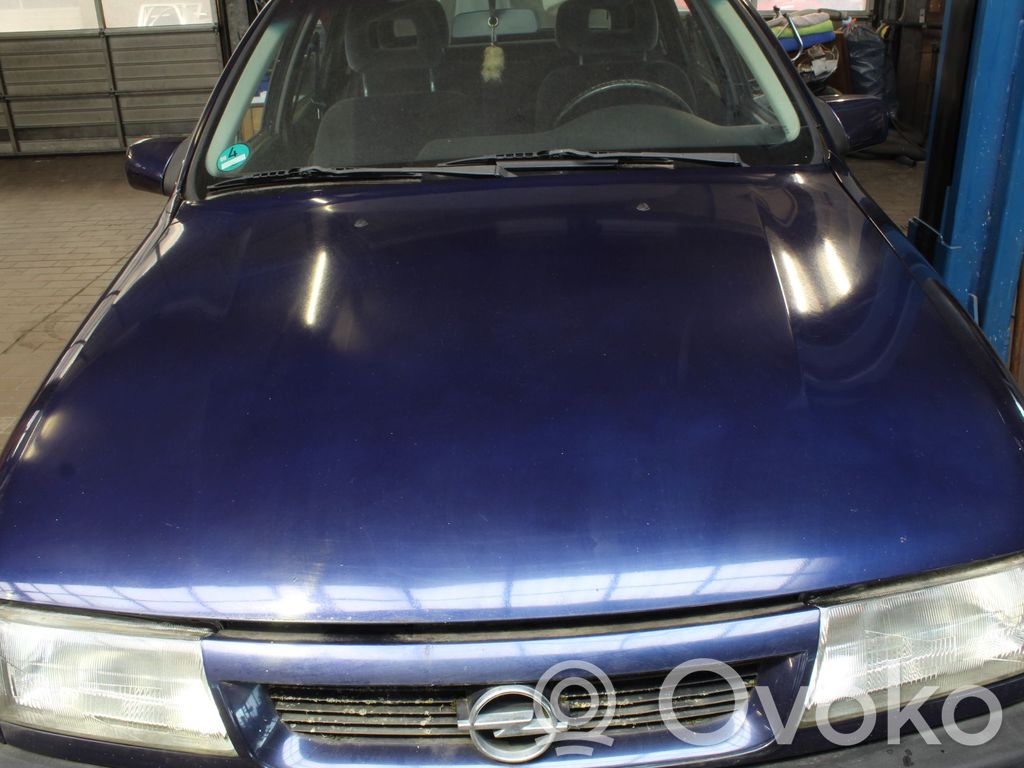 Opel Vectra A Konepelti 