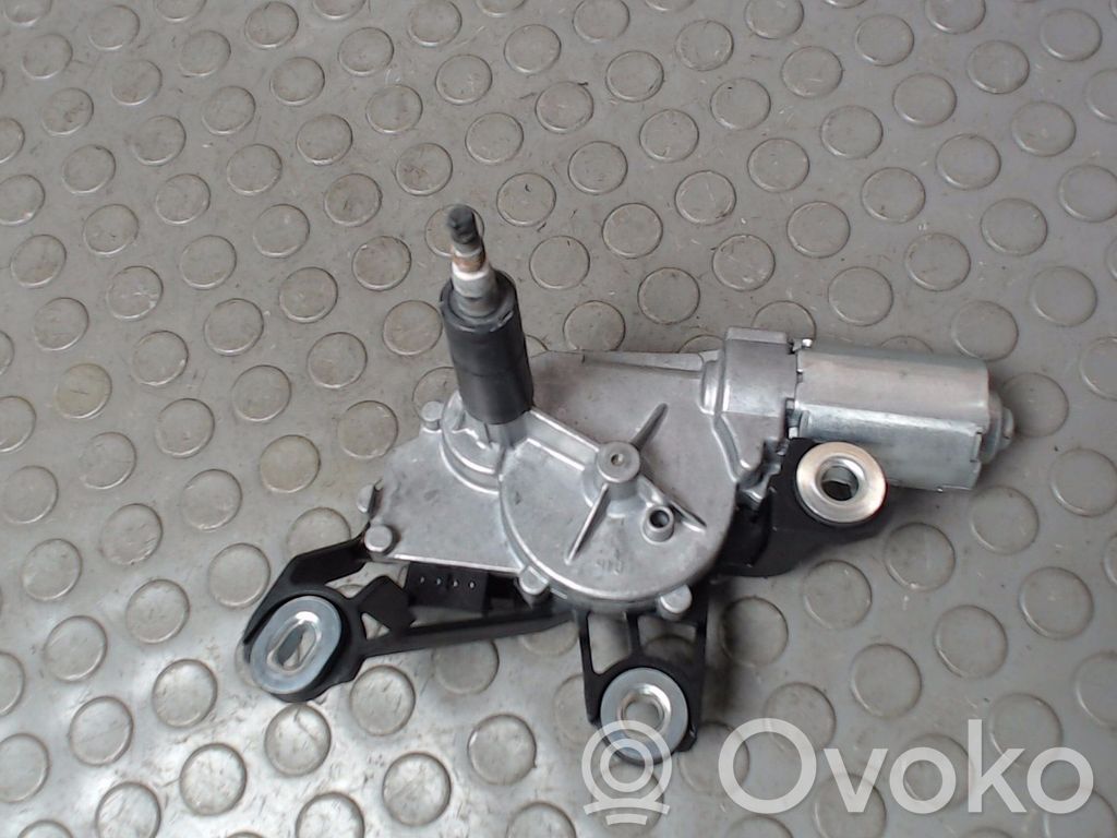 Volkswagen Polo IV 9N3 Silniczek wycieraczki szyby tylnej