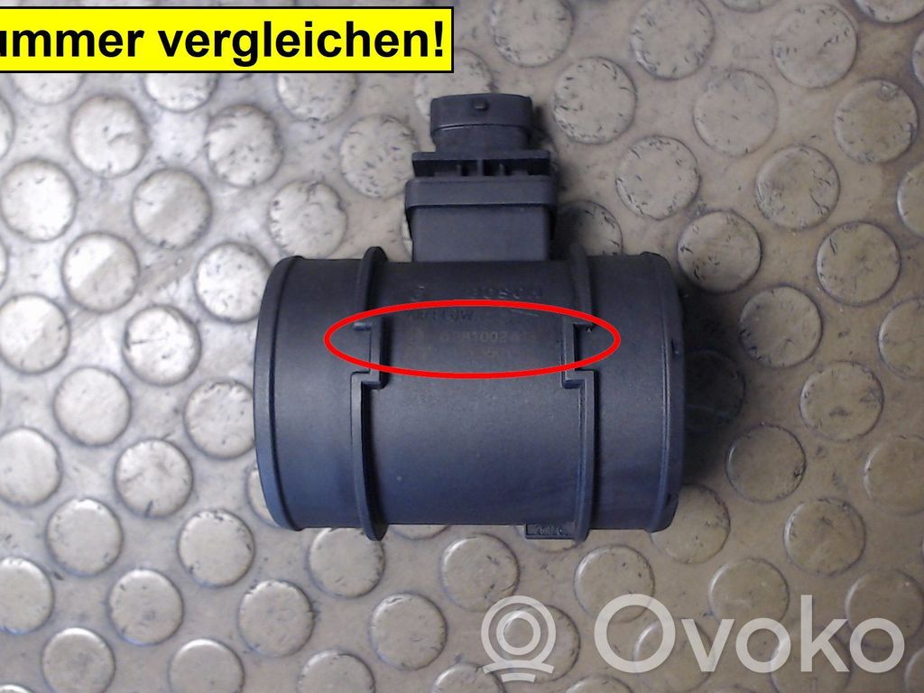 Opel Astra H Przepływomierz masowy powietrza MAF 