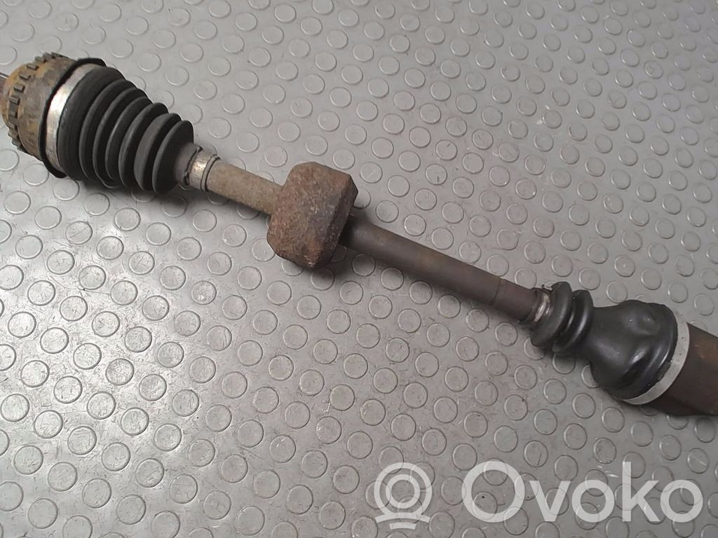 Etuvetoakseli   8200624049,NICHTZUTREFFEND