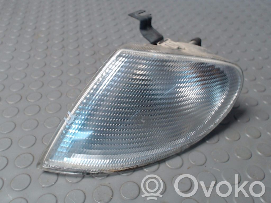 Ford Galaxy Front indicator light 