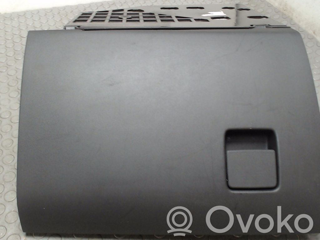 Opel Signum Schowek deski rozdzielczej / Komplet 
