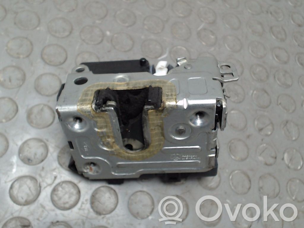 Cerradura de puerta delantera   8200735224,NICHTZUTREFFEND