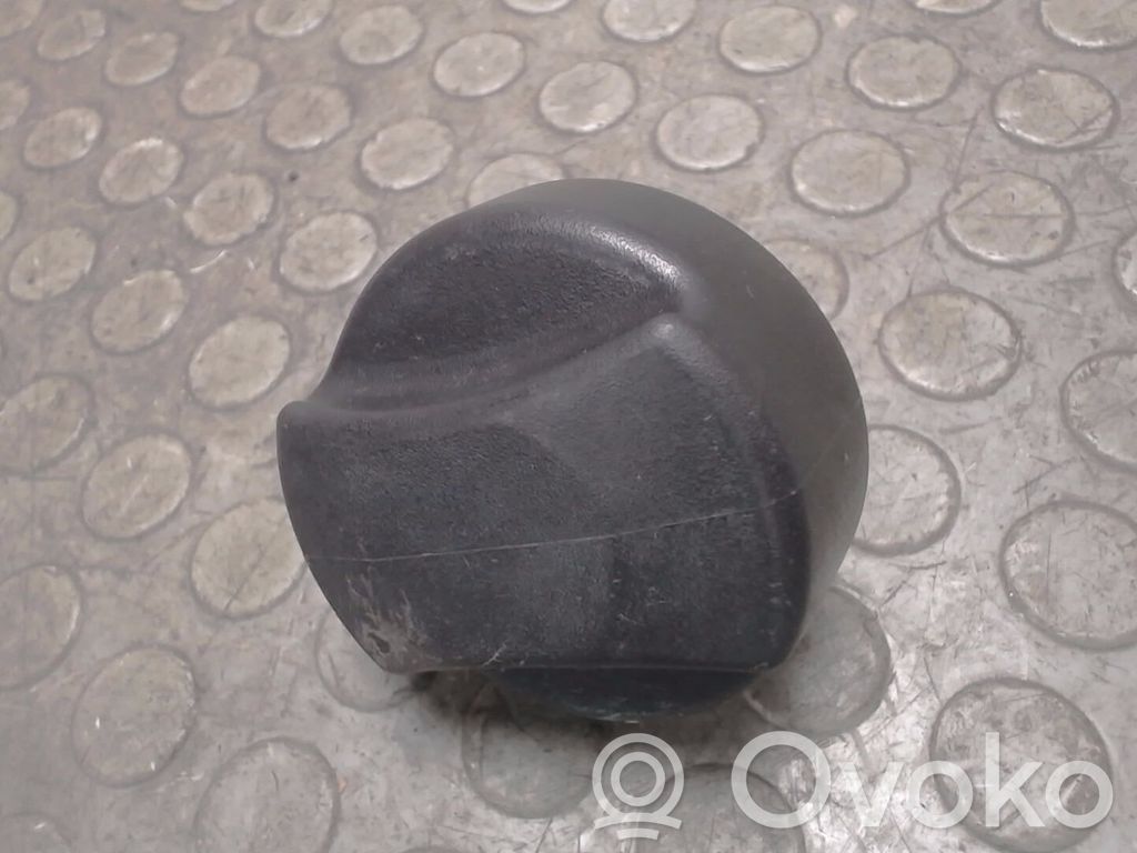 Opel Corsa C Korek wlewu paliwa 