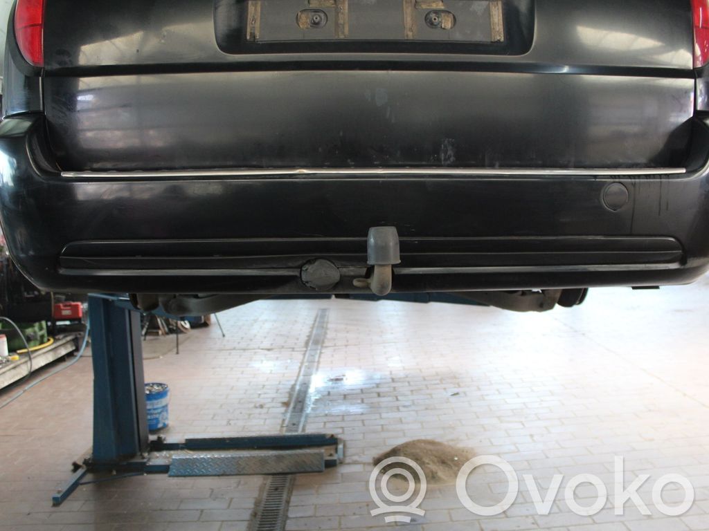 Ford Mondeo Mk III Parachoques 