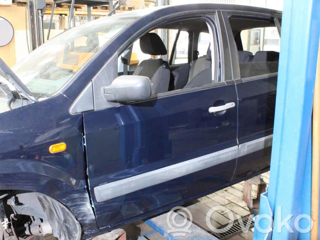 Ford Fusion Puerta delantera 