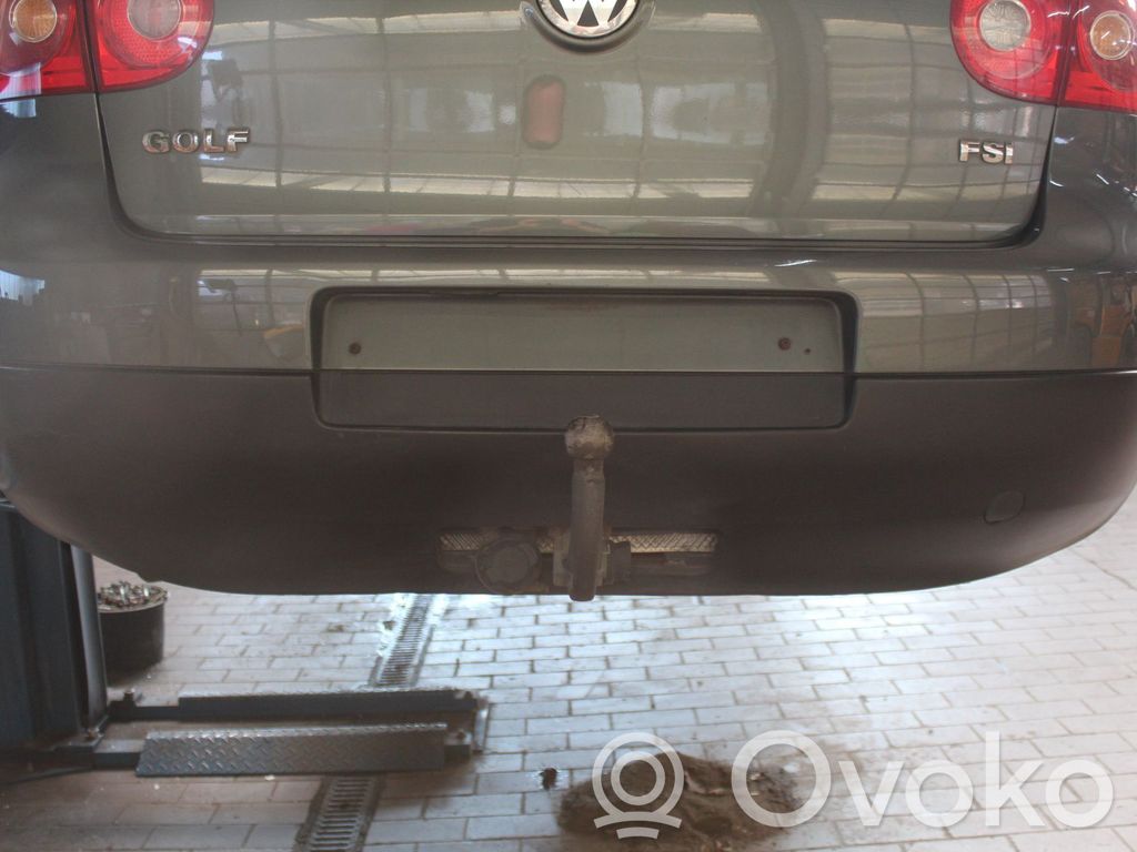 Volkswagen Golf V Pare-chocs
