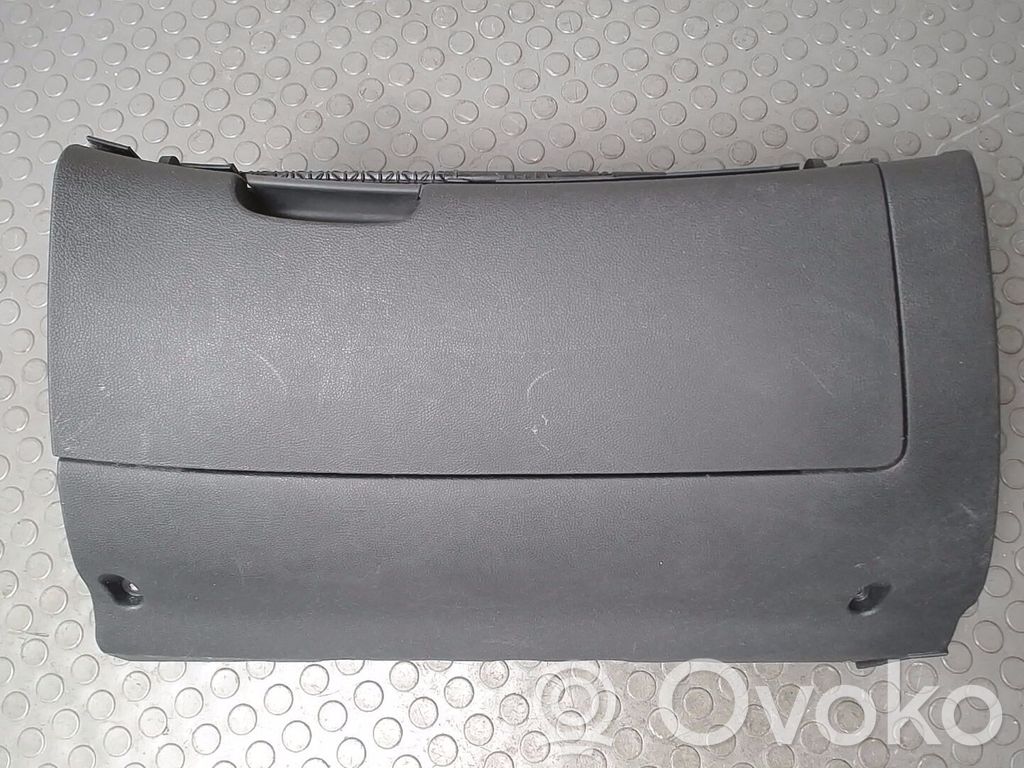 Skoda Octavia Mk2 (1Z) Schowek deski rozdzielczej / Komplet 