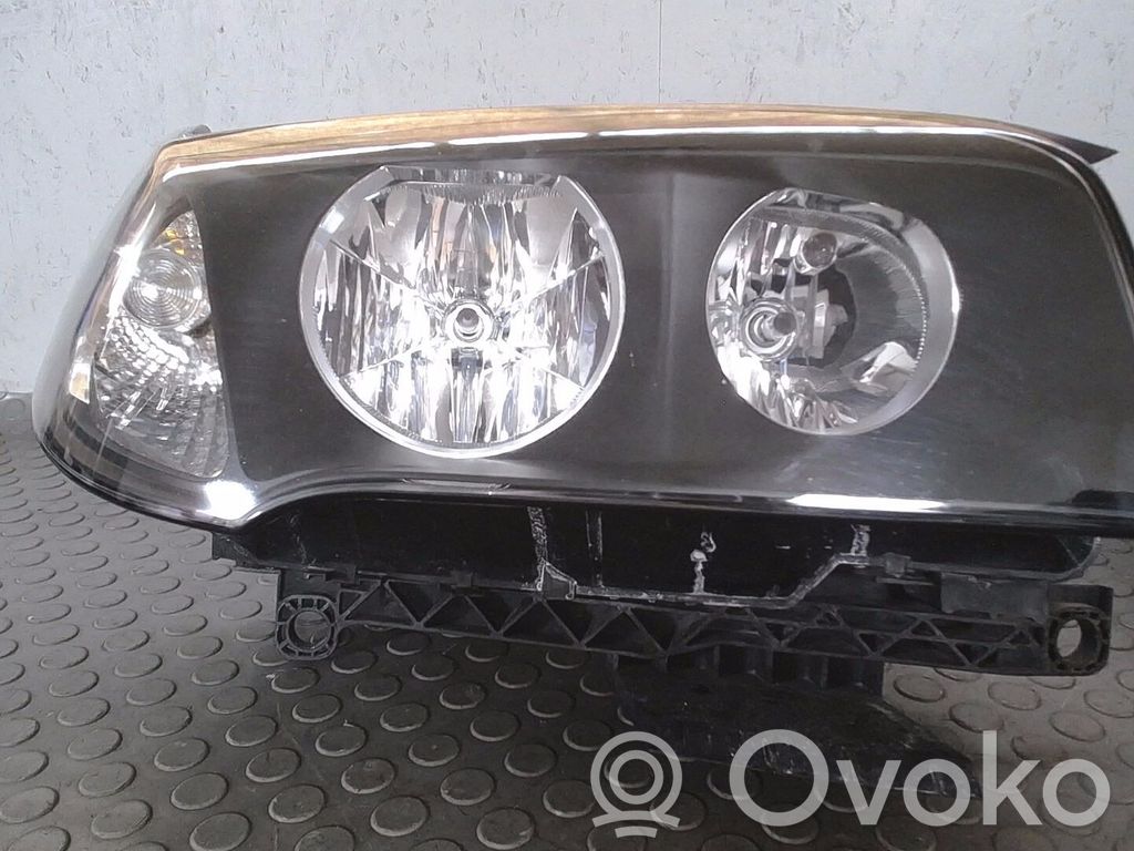 BMW X3 E83 Headlight/headlamp 